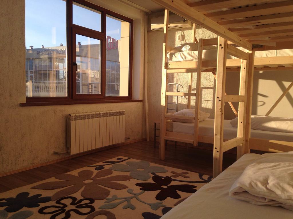 Hostel Arzy Атырау Экстерьер фото